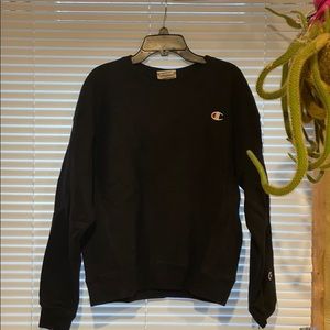 crew neck sweatshirt